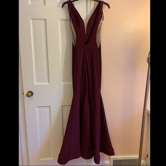 Xscape Prom/ Formal Dress - Picture 2 of 10